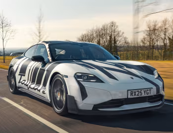 Porsche Taycan Turbo GT Weissach Package [UK-spec] '2024–pr.