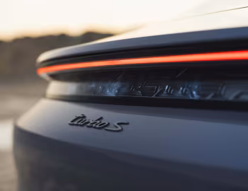 Porsche Taycan Turbo S [Middle East] '2024–pr.