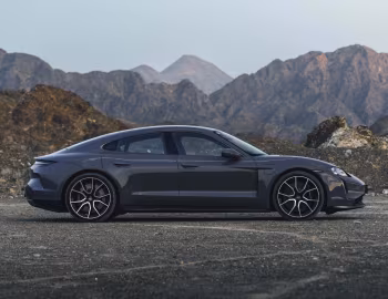 Porsche Taycan Turbo S [Middle East] '2024–pr.