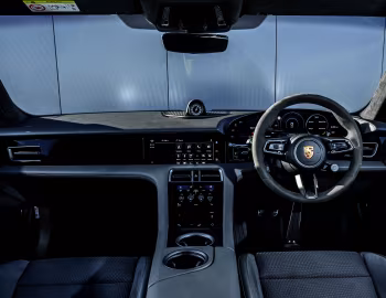 Panel frontal Porsche Taycan Turbo S [UK-spec] '2020–24