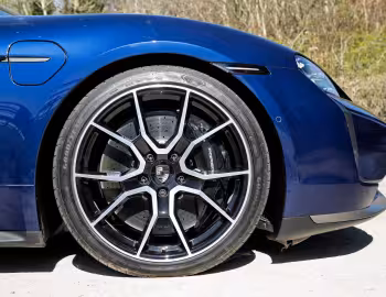 Porsche Taycan Turbo S Sport Turismo [UK-spec] '2024–pr.