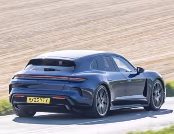 Porsche Taycan Turbo S Sport Turismo [UK-spec] '2024–pr.