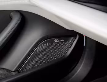 Interior Porsche Taycan Turbo S Sport Turismo [UK-spec] '2024–pr.
