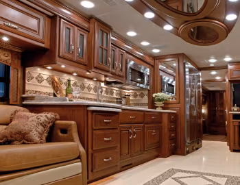Інтэр'ер 2013–15 Entegra Coach Anthem '2012–15