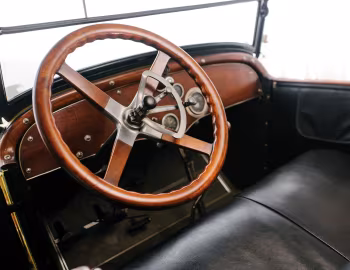 Painel frontal 1922 Liberty Model 10-C Special Touring