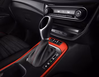 Interior Proton Iriz Active '08.2021–09.2025