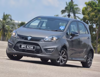 Proton Iriz Premium '06.2017–04.2019