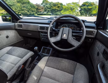 Interior Proton Saga Megavalve '08.1990–92