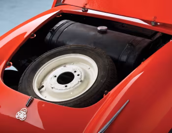 Пад капотам PTV 250 Roadster '1956–61