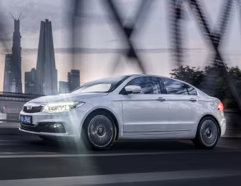 Qoros 3 Sedan '2014–20