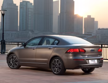 Qoros 3 Sedan '2014–20