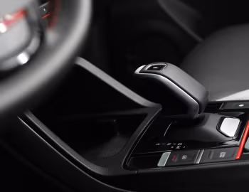 Интерьер Qoros 5S '2019–21