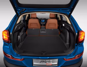 Interior Qoros 5 '2016–19