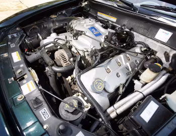 Under The Hood Qvale Mangusta '2000–01