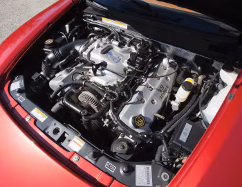 Bajo el capó Qvale Mangusta '2000–01
