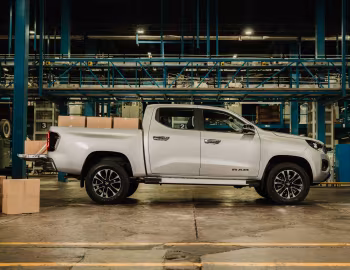 Ram 1200 Laramie Crew Cab [Mexico] '2024–pr.
