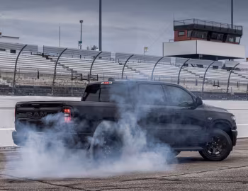 2026 Ram 1500 Black Express V8 Crew Cab [North America] (DT) '2025–pr.