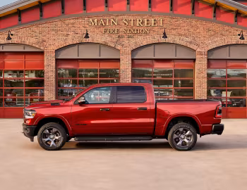 2022 Ram 1500 Big Horn Built to Serve Crew Cab (DT) '2022