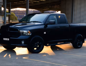 Ram 1500 Express "Black Pack" Quad Cab [Australia] (DS) '2019–pr.