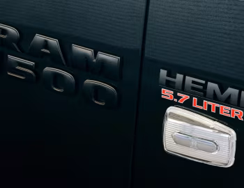 Ram 1500 Express "Black Pack" Quad Cab [Australia] (DS) '2019–pr.