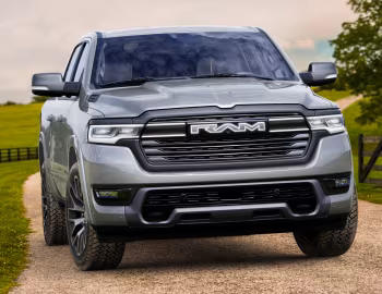 2025–pr. Ram 1500 Ramcharger Limited (DT) '2024–pr.