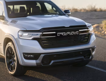 2025–н.ч. Ram 1500 Ramcharger Limited (DT) '2024–н.ч.