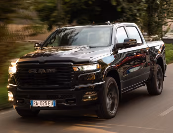 Ram 1500 Laramie Crew Cab Night Edition [EU-spec] (DT) '2024–pr.