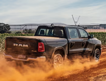 Ram 1500 Laramie Crew Cab [Latam] (DT) '2024–pr.