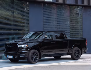 Ram 1500 Laramie Crew Cab Night Edition [EU-spec] (DT) '2024–pr.