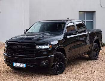 Ram 1500 Laramie Crew Cab Night Edition [EU-spec] (DT) '2024–pr.