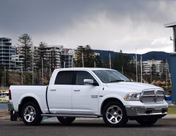 Ram 1500 Laramie Crew Cab [Australia] (DS) '2018–19