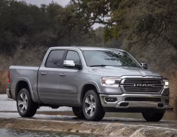 2019–н.ч. Ram 1500 Laramie Crew Cab (DT) '2018–н.ч.