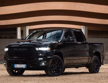 Ram 1500 Laramie Crew Cab Night Edition [EU-spec] (DT) '2024–pr.