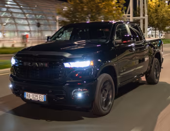 Ram 1500 Laramie Crew Cab Night Edition [EU-spec] (DT) '2024–pr.