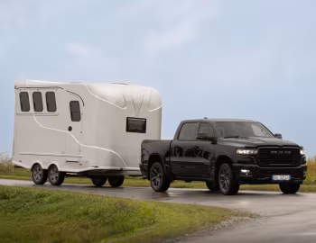 Ram 1500 Laramie Crew Cab Night Edition [EU-spec] (DT) '2024–pr.