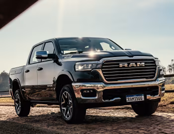 Ram 1500 Laramie Crew Cab [Latam] (DT) '2024–pr.