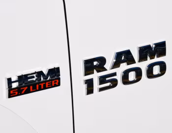 Ram 1500 Laramie Crew Cab [Australia] (DS) '2018–19