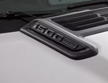 Ram 1500 Laramie Crew Cab Night Edition [Latam] (DT) '2024–pr.