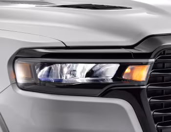 Ram 1500 Laramie Crew Cab Night Edition [Latam] (DT) '2024–pr.