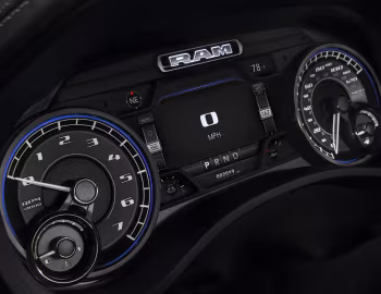 Painel 2019–pr. Ram 1500 Limited Crew Cab (DT) '2018–pr.