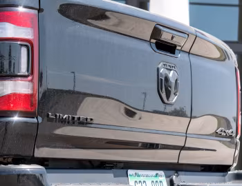 2020 Ram 1500 Limited Crew Cab EcoDiesel Black Appearance Package (DT) '2019–20