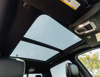 Інтер'єр 2020 Ram 1500 Limited Crew Cab EcoDiesel Black Appearance Package (DT) '2019–20
