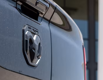 2020 Ram 1500 Limited Crew Cab EcoDiesel Black Appearance Package (DT) '2019–20