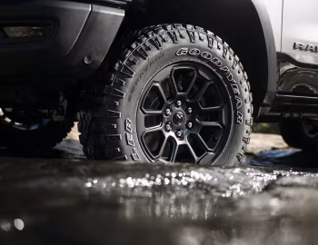 2025–pr. Ram 1500 Rebel Crew Cab (DT) '2024–pr.