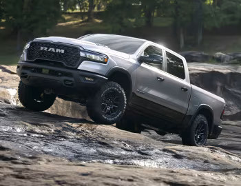 2025–pr. Ram 1500 Rebel Crew Cab (DT) '2024–pr.