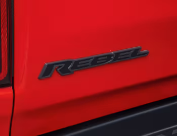 Ram 1500 Rebel [Latam] (DT) '2021–pr.