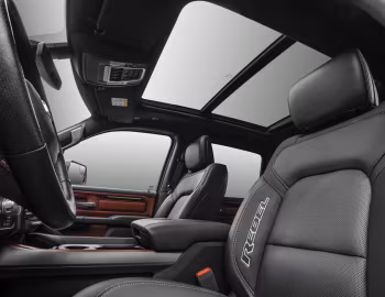 Interior Ram 1500 Rebel [Latam] (DT) '2021–pr.