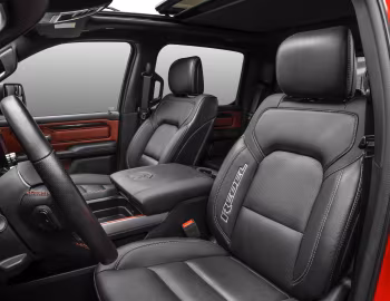 Interior Ram 1500 Rebel [Latam] (DT) '2021–pr.
