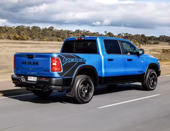 Ram 1500 Rebel Crew Cab [Australia] (DT) '2025–pr.