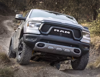2019–pr. Ram 1500 Rebel Crew Cab (DT) '2018–pr.